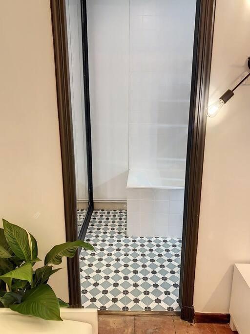 Ibiza -Sublime Studio Place De La Trinite- Netflix Apartment Toulouse Exterior foto